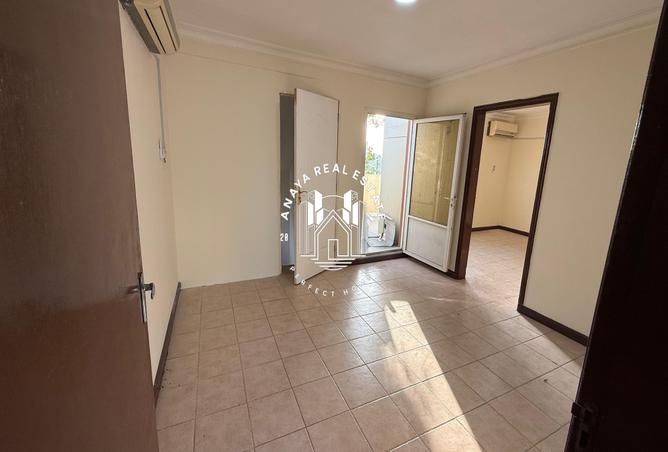 52177152 - Property Main Image