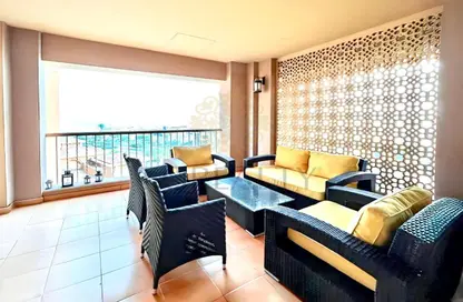 Apartment - 2 Bedrooms - 3 Bathrooms for sale in East Porto Drive - Porto Arabia - The Pearl Island - Doha