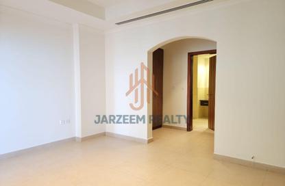 Apartment - 1 Bedroom - 2 Bathrooms for rent in West Porto Drive - Porto Arabia - The Pearl Island - Doha Apartment - 1 Bedroom - 2 Bathrooms for rent in West Porto Drive - Porto Arabia - The Pearl Island - Doha
