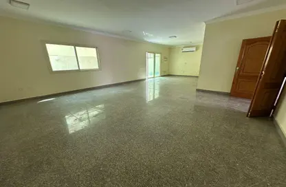 Villa - 4 Bedrooms - 4 Bathrooms for rent in Bu Hamour Street - Abu Hamour - Doha