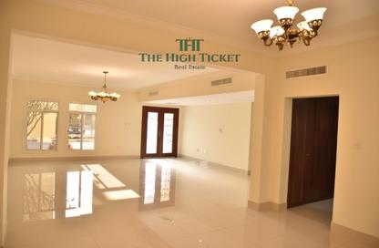 Villa - 5 - 5 for rent in Al Gharrafa - Al Gharrafa - Doha