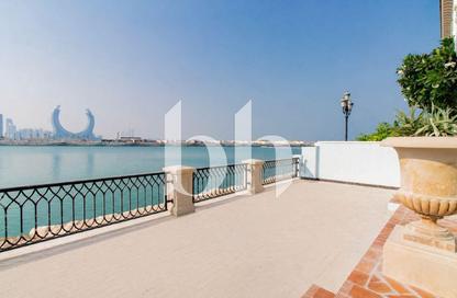 Apartment - 3 Bedrooms - 4 Bathrooms for rent in Venezia - Qanat Quartier - The Pearl Island - Doha