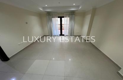 Apartment - 1 Bedroom - 2 Bathrooms for rent in West Porto Drive - Porto Arabia - The Pearl Island - Doha Apartment - 1 Bedroom - 2 Bathrooms for rent in West Porto Drive - Porto Arabia - The Pearl Island - Doha