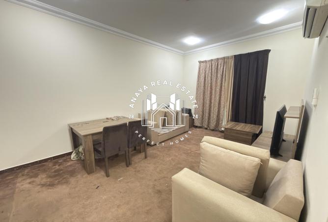 1005869 - Property Image 3