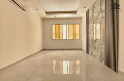 Apartment - 2 Bedrooms - 3 Bathrooms for rent in Al Mansoura - Al Mansoura - Doha