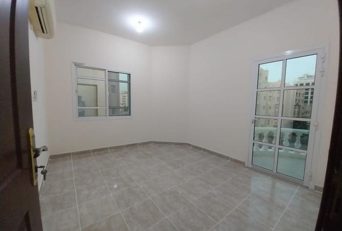 61279812 - Property Main Image