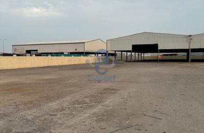 Warehouse - Studio - 2 Bathrooms for rent in East Industrial Street - Birkat Al Awamer - Al Wakra