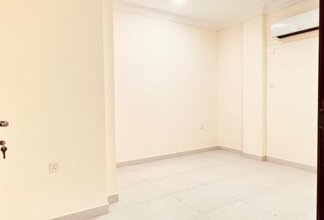 2BHK | Old Airport | semi furnished thumbnail 6