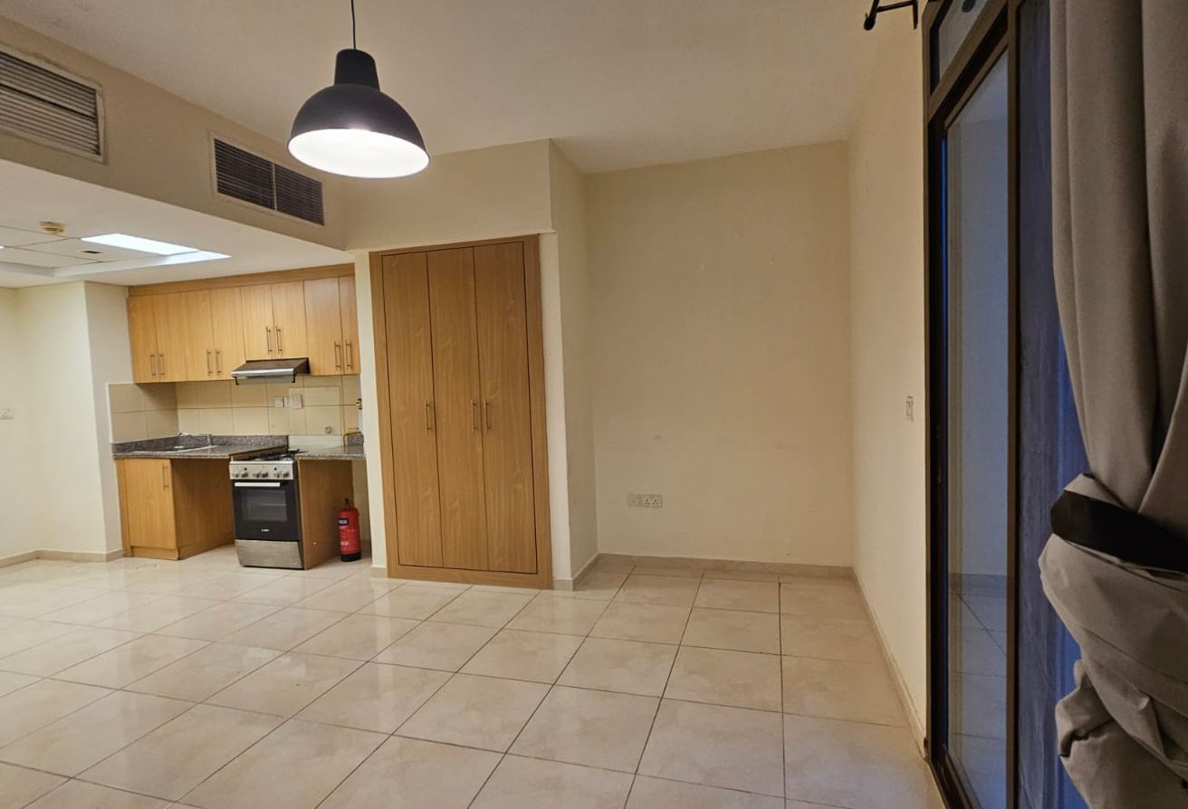 Studio I Semi Furnished I Balcony I Pool & Gym I F thumbnail 7