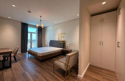 Apartment - 3 Bedrooms - 4 Bathrooms for rent in Viva West - Viva Bahriyah - The Pearl Island - Doha