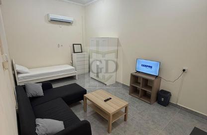 Apartment - Studio - 1 for rent in Ain Khaled - Doha Apartment - Studio - 1 for rent in Ain Khaled - Doha