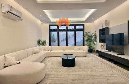 Apartment - 7 Bedrooms - 7+ Bathrooms for rent in Waterfront West Villas - Waterfront Residential - The Waterfront - Lusail