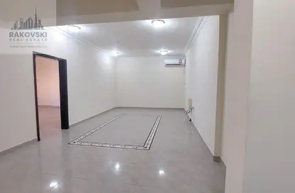 Apartment - 2 Bedrooms - 2 Bathrooms for rent in Madinat Khalifa South - Madinat Khalifa - Doha