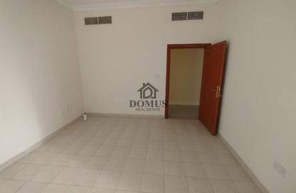 Apartment - 2 Bedrooms - 2 Bathrooms for rent in Thabit Bin Zaid Street - Al Mansoura - Doha
