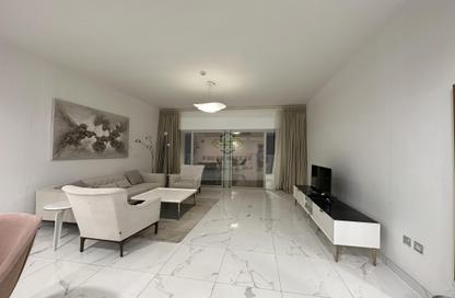 Apartment - 1 Bedroom - 2 Bathrooms for rent in West Bay - Doha
