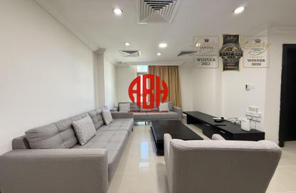 Apartment - 2 Bedrooms - 2 Bathrooms for rent in Corniche Road - Corniche Road - Doha