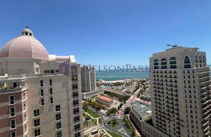 Apartment - 3 Bedrooms - 5 Bathrooms for sale in Viva West - Viva Bahriyah - The Pearl Island - Doha
