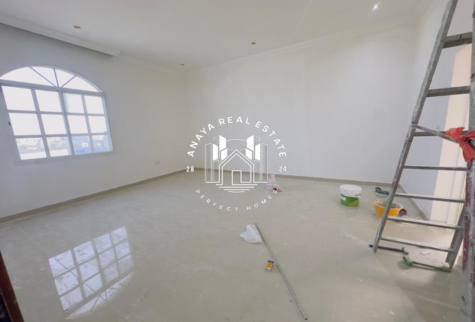 55827846 - Property Main Image