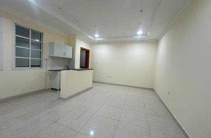 Apartment - Studio - 1 Bathroom for rent in Al Gharrafa - Al Gharrafa - Doha