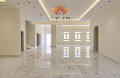 Villa - 7+ - 7+ for rent in Waterfront West Villas - Waterfront Residential - The Waterfront - Lusail