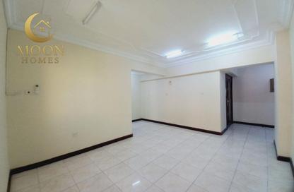 Apartment - 2 Bedrooms - 2 Bathrooms for rent in Al Mansoura - Al Mansoura - Doha