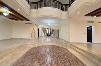 Villa - 5 Bedrooms - 7 Bathrooms for rent in West Bay Lagoon Villas - West Bay Lagoon - West Bay Lagoon - Doha