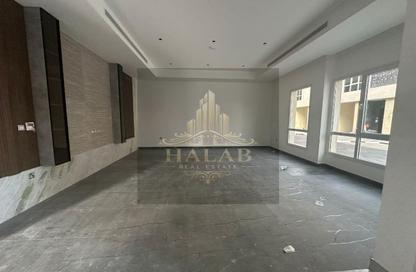 Villa - 7 Bedrooms - 7+ Bathrooms for rent in Al Keesa Gate - Al Kheesa - Umm Salal Mohammed