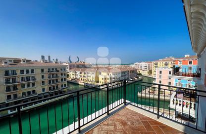 Apartment - 3 Bedrooms - 4 Bathrooms for rent in Carnaval - Qanat Quartier - The Pearl Island - Doha