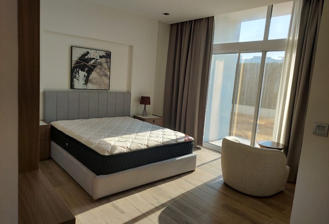 Exclusive 2BR with Huge Private Garden thumbnail 2