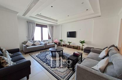 Apartment - 1 Bedroom - 2 Bathrooms for rent in East Porto Drive - Porto Arabia - The Pearl Island - Doha