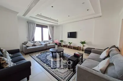 Apartment - 1 Bedroom - 2 Bathrooms for rent in East Porto Drive - Porto Arabia - The Pearl Island - Doha Apartment - 1 Bedroom - 2 Bathrooms for rent in East Porto Drive - Porto Arabia - The Pearl Island - Doha
