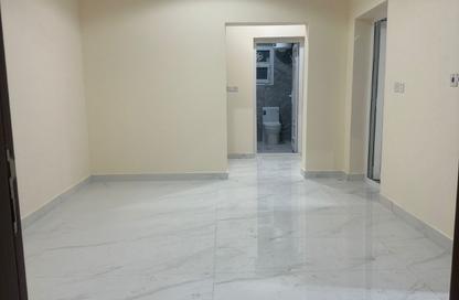 Penthouse - 3 Bedrooms - 1 Bathroom for rent in Ain Khaled Villas - Ain Khaled - Doha Penthouse - 3 Bedrooms - 1 Bathroom for rent in Ain Khaled Villas - Ain Khaled - Doha