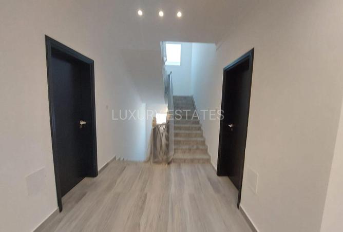61674395 - Property Image 2