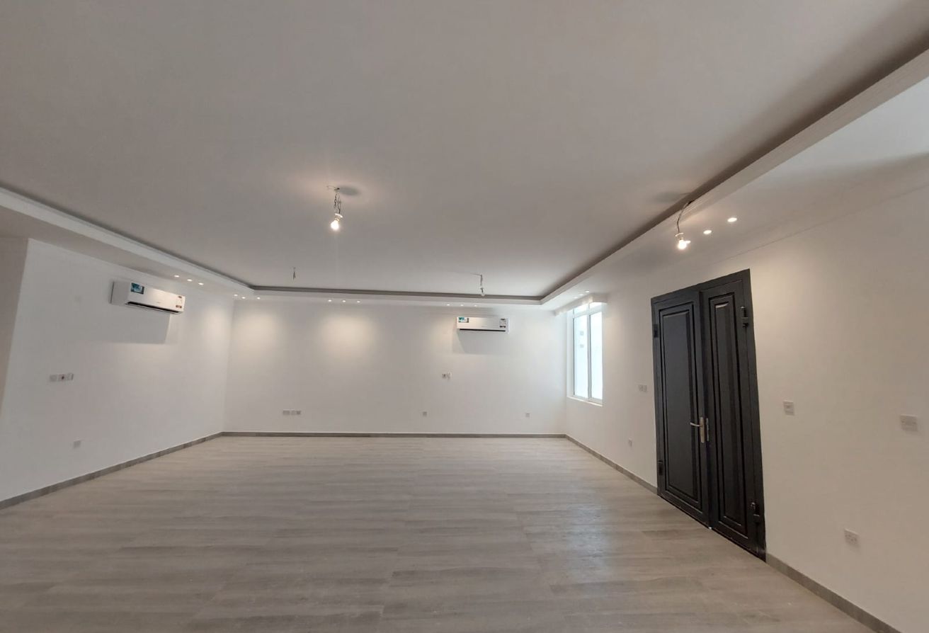 Brand-new Standalone Villa Al Thumama 6 BHK thumbnail 3