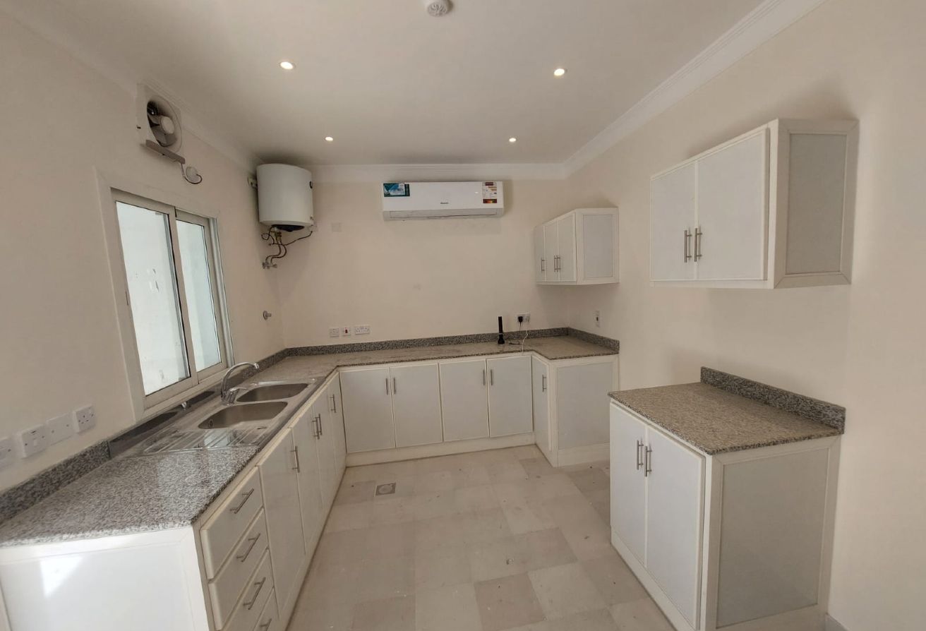 Brand-new Standalone Villa Al Thumama 6 BHK thumbnail 13