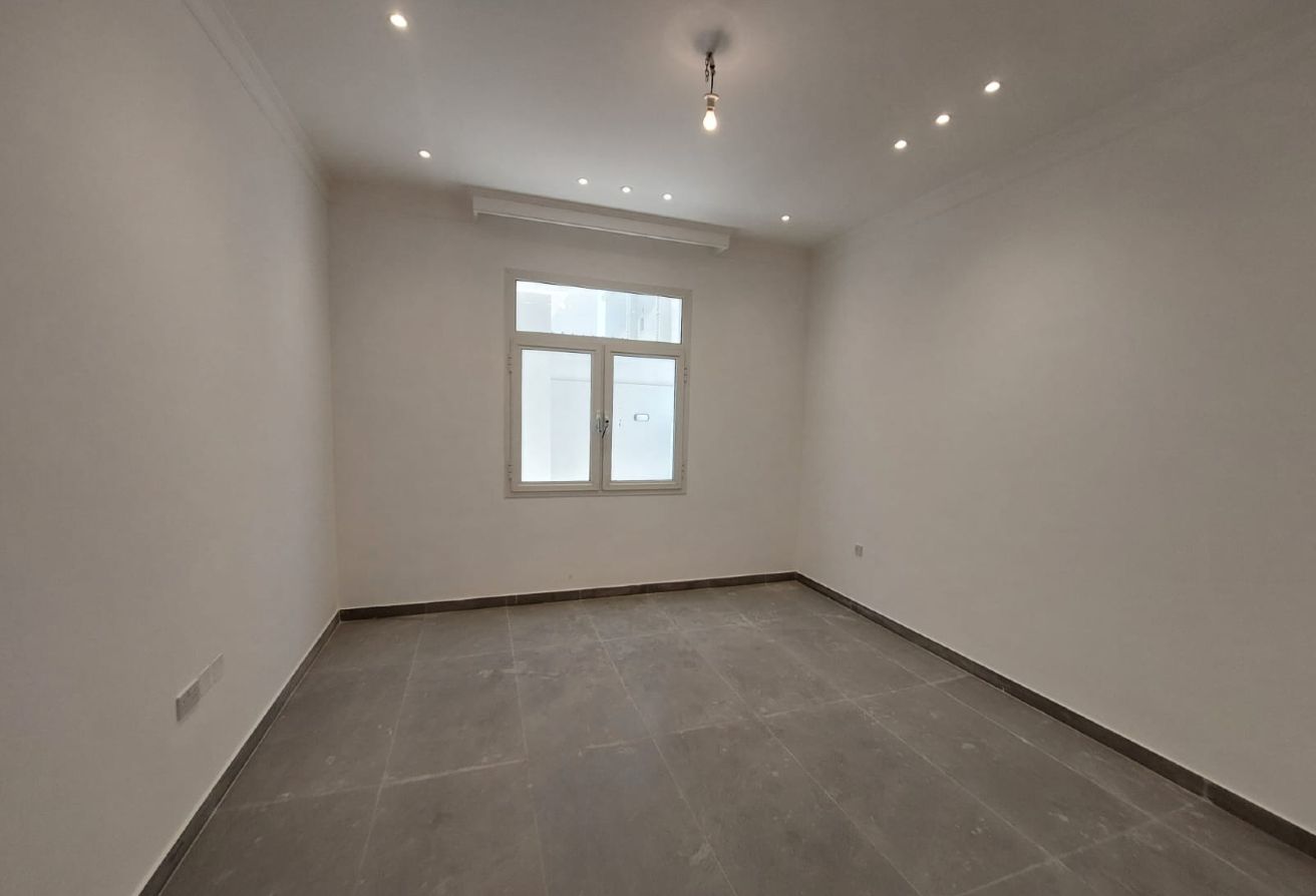 Brand-new Standalone Villa Al Thumama 6 BHK thumbnail 4