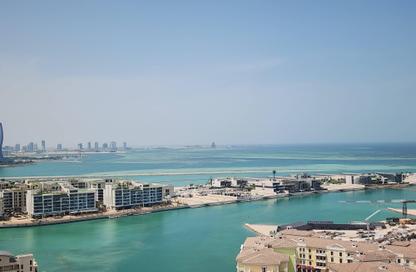 Apartment - 3 Bedrooms - 4 Bathrooms for sale in Tower 9 - Porto Arabia - The Pearl Island - Doha
