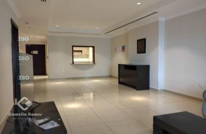Apartment - 1 Bedroom - 2 Bathrooms for rent in East Porto Drive - Porto Arabia - The Pearl Island - Doha Apartment - 1 Bedroom - 2 Bathrooms for rent in East Porto Drive - Porto Arabia - The Pearl Island - Doha
