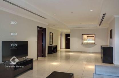 Apartment - 1 Bedroom - 2 Bathrooms for rent in East Porto Drive - Porto Arabia - The Pearl Island - Doha Apartment - 1 Bedroom - 2 Bathrooms for rent in East Porto Drive - Porto Arabia - The Pearl Island - Doha