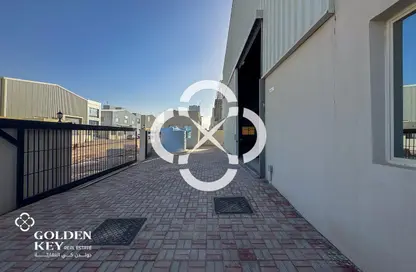 Warehouse - Studio for rent in East Industrial Street - Birkat Al Awamer - Al Wakra