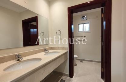 Villa - 4 Bedrooms - 6 Bathrooms for rent in Old Airport Road - Old Airport Road - Doha
