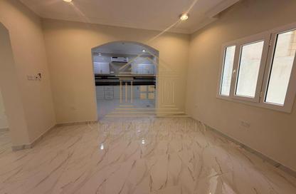 Villa - 4 Bedrooms - 4 Bathrooms for rent in La Verna Compound - Muraikh - AlMuraikh - Doha