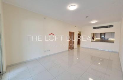 Apartment - 3 Bedrooms - 3 Bathrooms for rent in Viva East - Viva Bahriyah - The Pearl Island - Doha