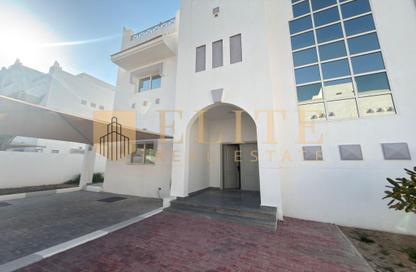 Villa - 4 Bedrooms - 5 Bathrooms for rent in Wadi Al Shaheeniya Street - Ain Khaled - Doha