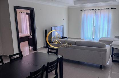 Apartment - 1 Bedroom - 2 Bathrooms for rent in Tower 28 - Porto Arabia - The Pearl Island - Doha Apartment - 1 Bedroom - 2 Bathrooms for rent in Tower 28 - Porto Arabia - The Pearl Island - Doha