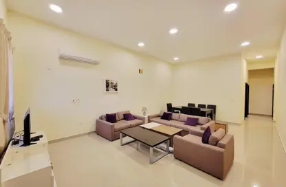 Apartment - 2 Bedrooms - 2 Bathrooms for rent in Bin Omran 46 - Fereej Bin Omran - Doha