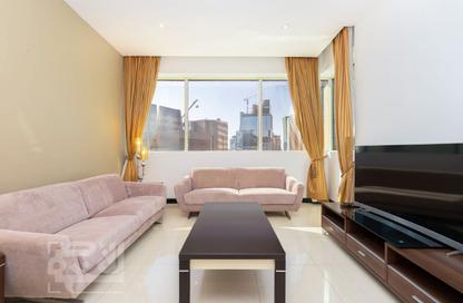 Apartment - 1 Bedroom - 2 Bathrooms for rent in Beverly Hills Tower - West Bay - West Bay - Doha Apartment - 1 Bedroom - 2 Bathrooms for rent in Beverly Hills Tower - West Bay - West Bay - Doha