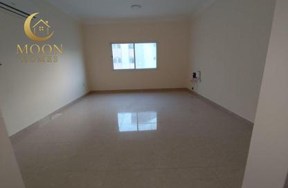 Apartment - 2 Bedrooms - 2 Bathrooms for rent in Al Mansoura - Al Mansoura - Doha