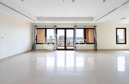Apartment - 2 Bedrooms - 3 Bathrooms for rent in East Porto Drive - Porto Arabia - The Pearl Island - Doha