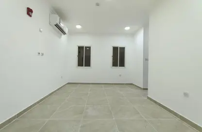 Apartment - 2 Bedrooms - 2 Bathrooms for rent in Old Airport 43 - Old Airport Road - Doha